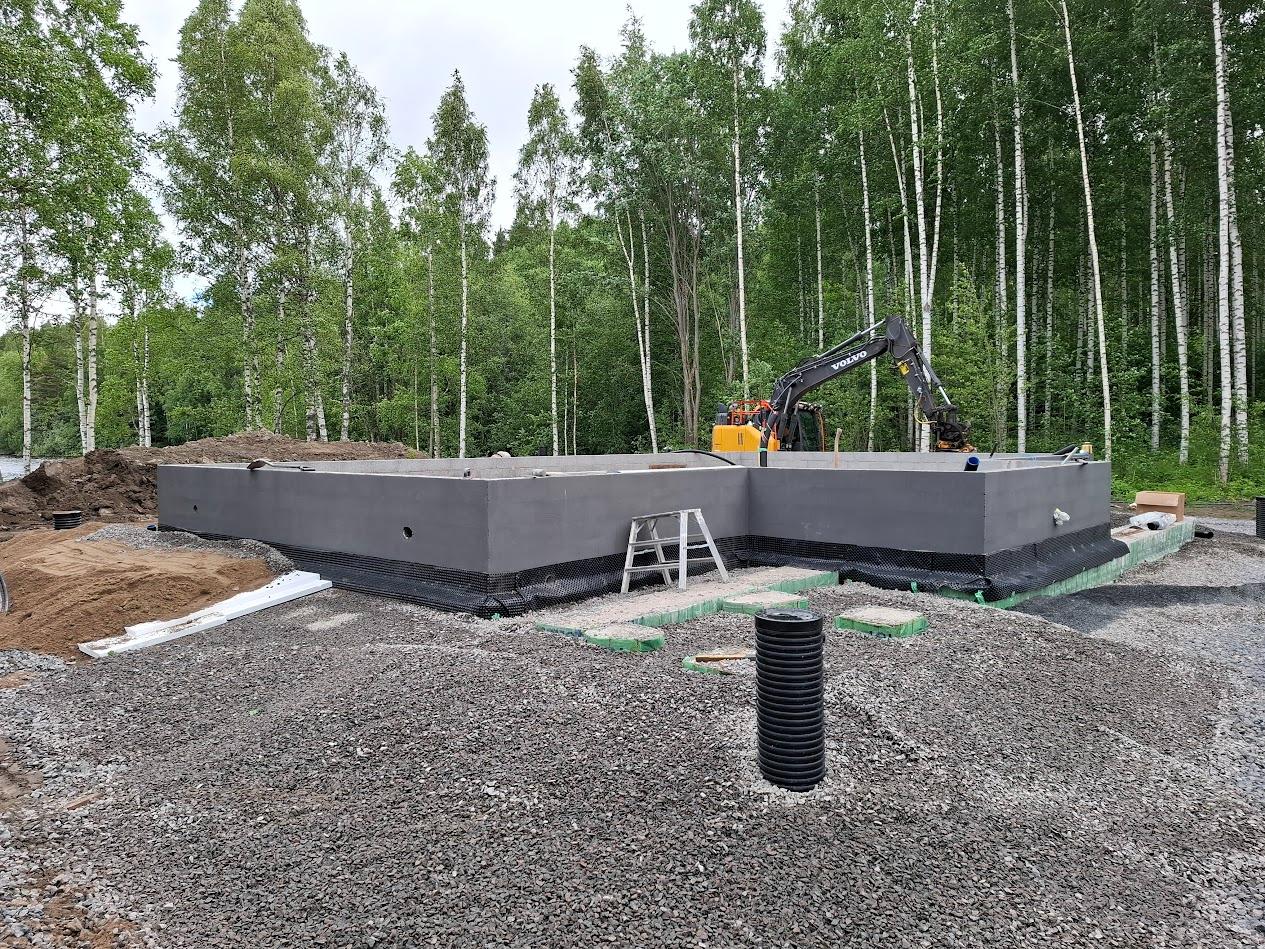 Gallery Image 03 Omatalon kohteen sokkeli valmis.