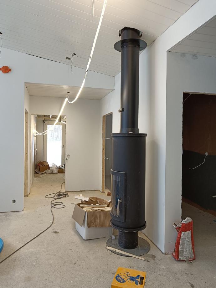 Tasoitus- ja pohjamaalausvaihe alkoi.